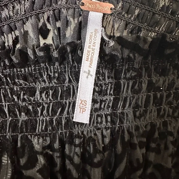 Free people A little twist velvet off the shoulder black top size XS witchy goth - Picture 12 of 13